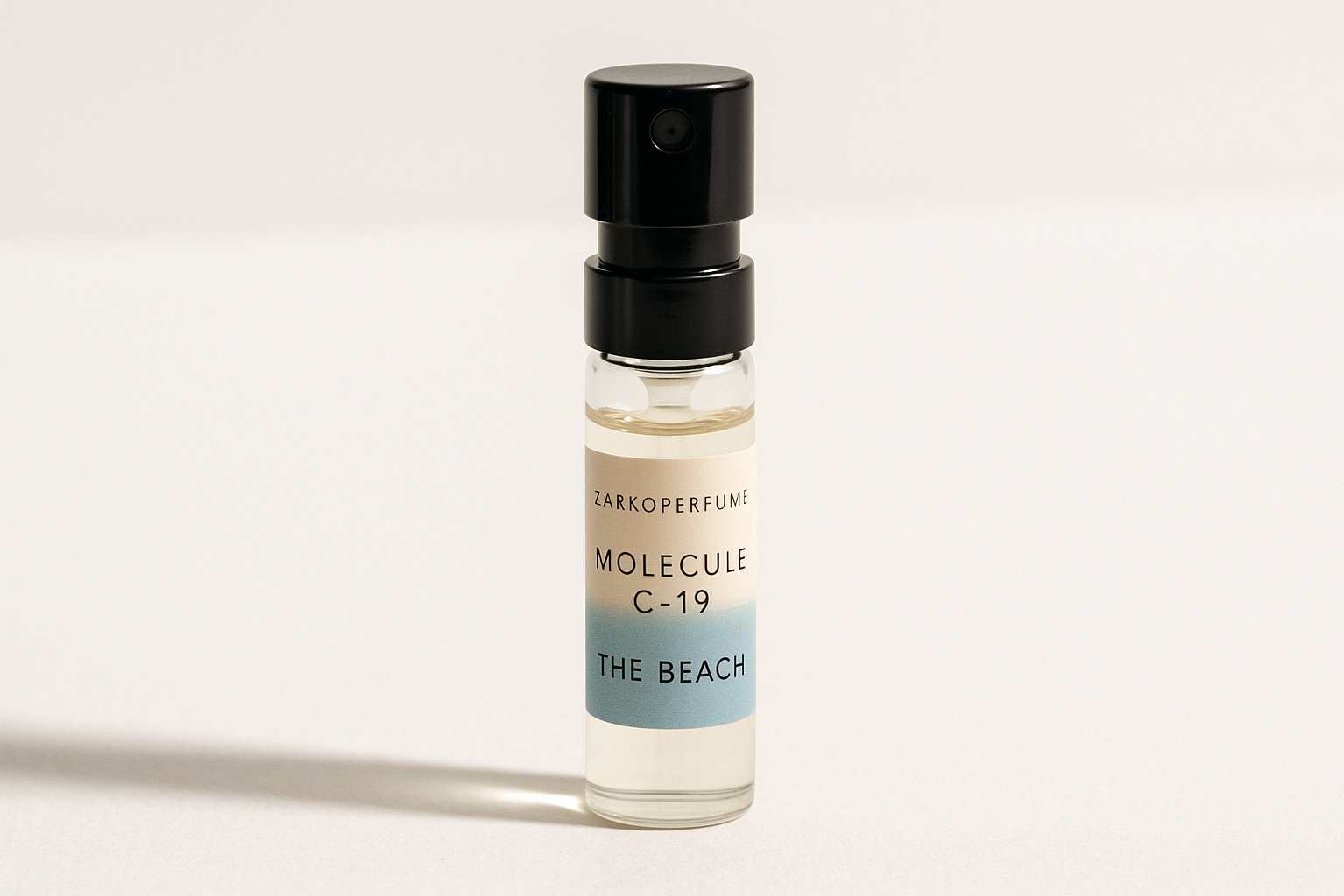 Amostra oficial de perfume Zarkoperfume Molecule C-19 The Beach 2ml 0,068 fl. oz. Amostra oficial de perfume Zarkoperfume Molecule C-19 The Beach 2ml 0,068 fl. oz.