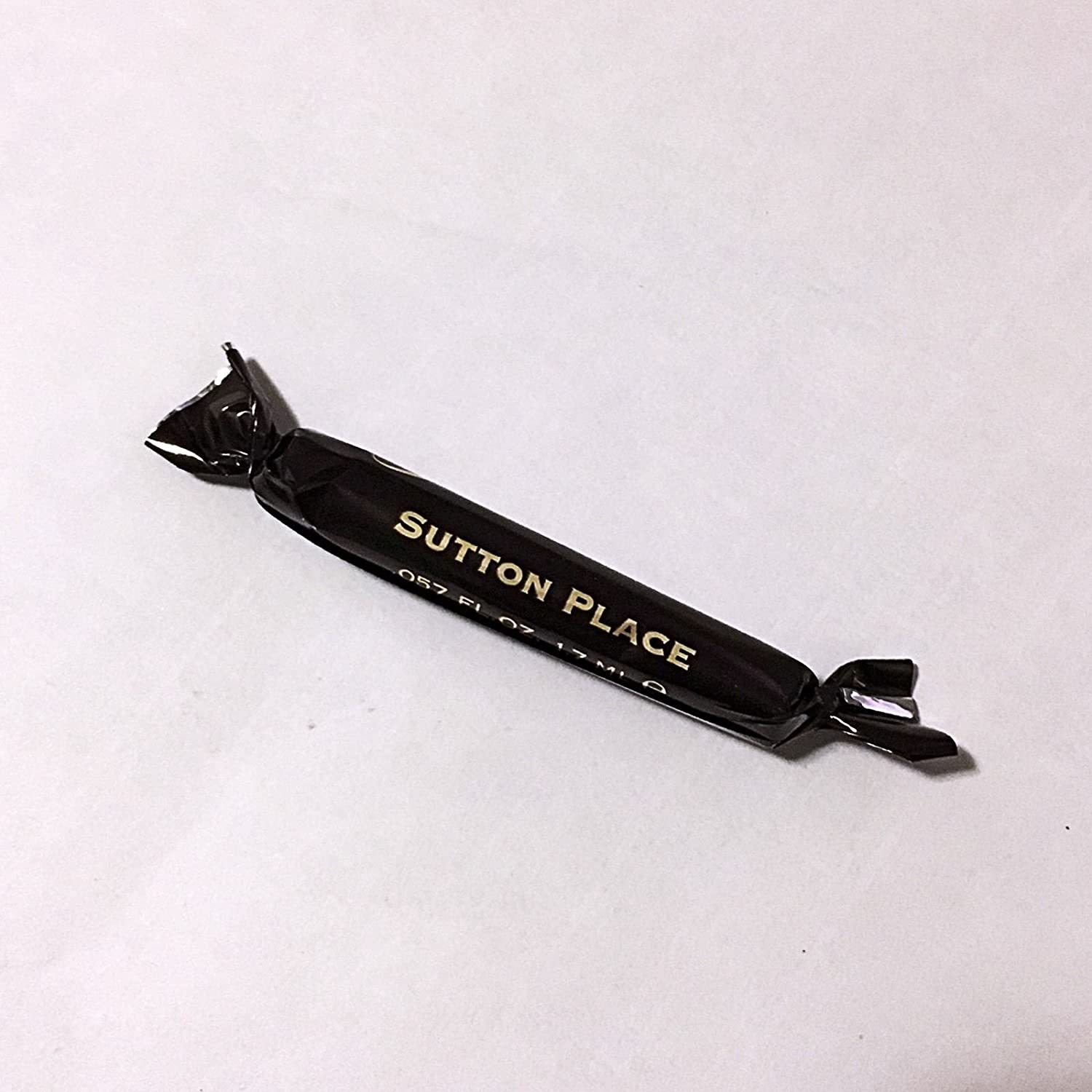 Título No 9 Sutton Place 1,7 ML 0,057 fl. o.z. virallinen hajuvesinäyte, Bond No 9 Sutton Place 1,7 ML 0,057 fl. o.z. oficjalna próbka perfum, Bond No 9 Sutton Place 1,7 ML 0,057 fl. o.z. parfymprov oficial, Bond No 9 Sutton Place 1,7 ML 0,057 fl. o.