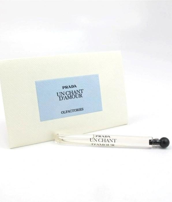 Prada Un Chant D’amour Olfactories mini 4ml 0.14 fl. o.z. échantillon de parfum officiel, Prada Un Chant D’amour Olfactories mini 4ml 0.14 fl. o.z. virallinen hajuvesinäyte, Prada Un Chant D’amour Olfactories mini 4ml 0.14 fl. o.z. oficjalna próbka p